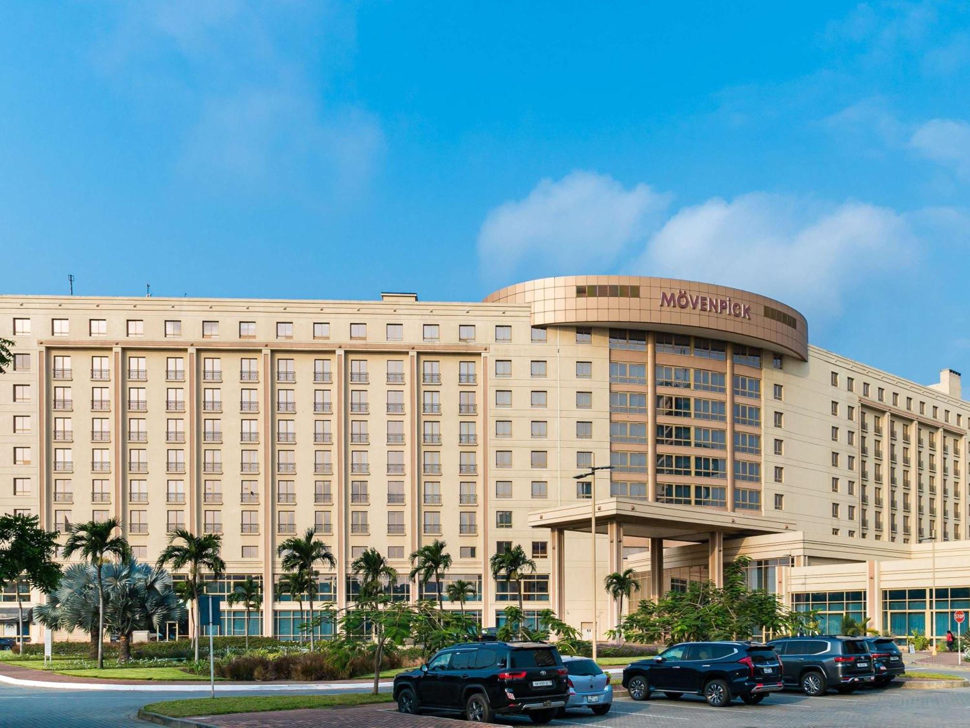 Moevenpick Ambassador Hotel Accra Esterno foto