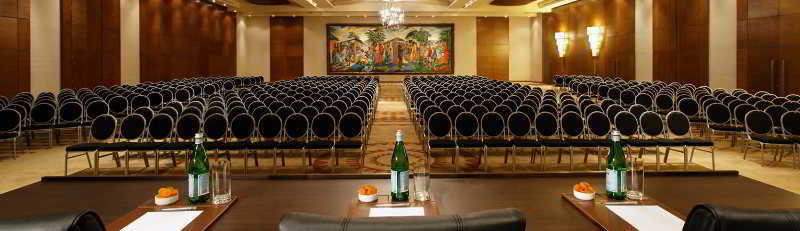 Moevenpick Ambassador Hotel Accra Esterno foto
