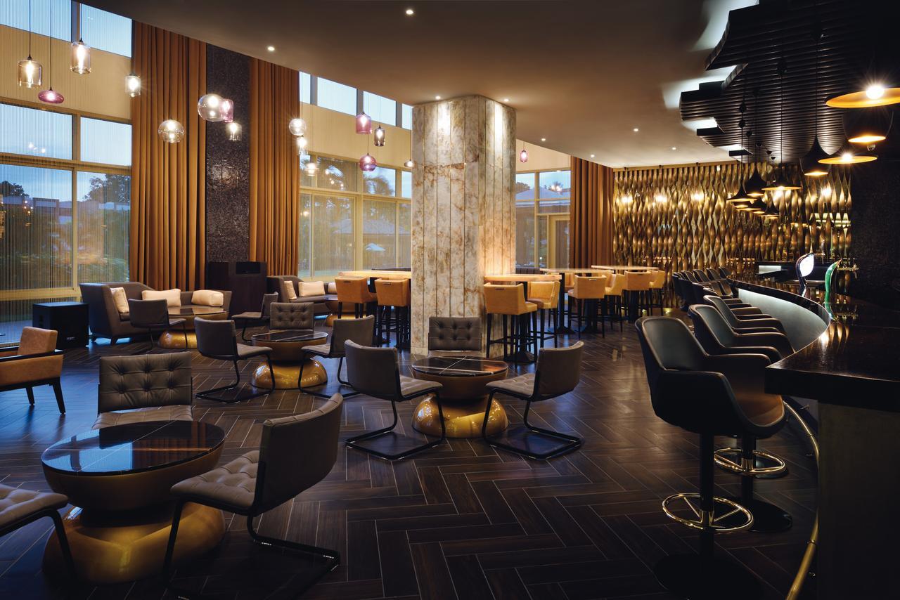 Moevenpick Ambassador Hotel Accra Esterno foto