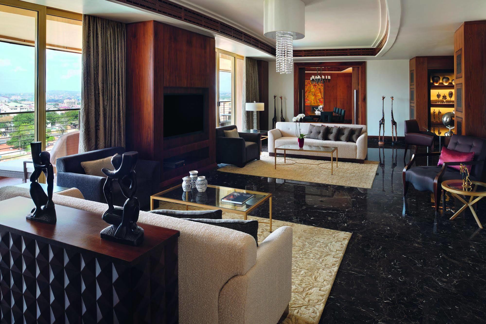 Moevenpick Ambassador Hotel Accra Esterno foto