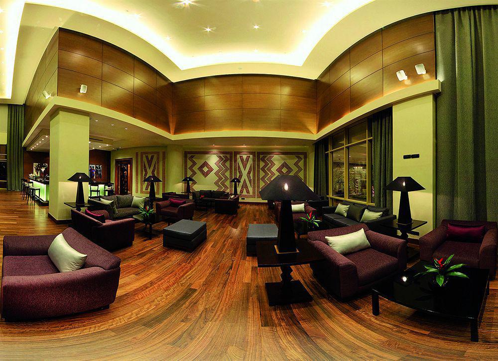 Moevenpick Ambassador Hotel Accra Esterno foto